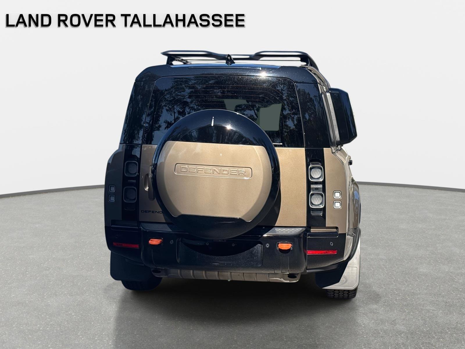 Used 2024 Land Rover Defender 130 X image 6