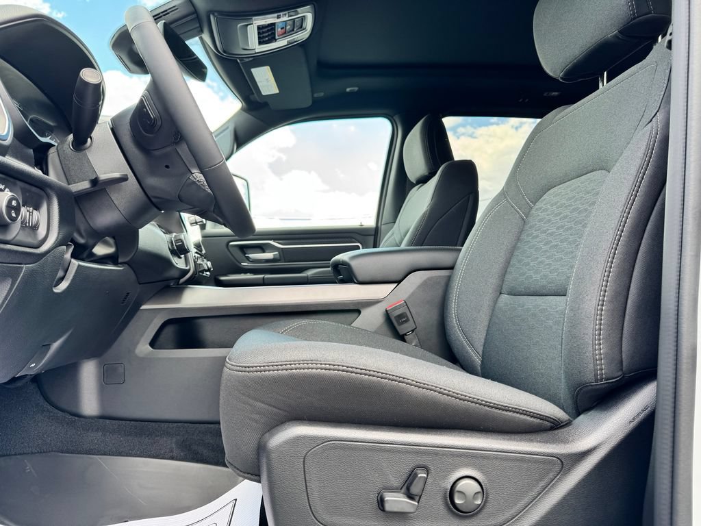 New 2026 RAM 1500 Big Horn AWD/4WD image 15