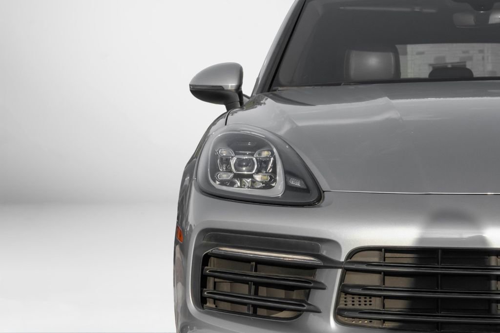 Used 2021 Porsche Cayenne image 51