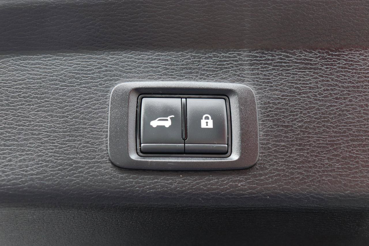Used 2024 Mitsubishi Outlander AWD image 60