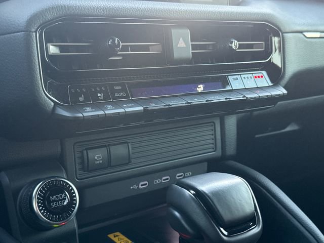 Used 2024 Toyota Land Cruiser w/ Premium Package image 27