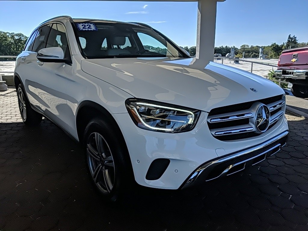 Used 2022 Mercedes-Benz GLC 300 4MATIC image 3