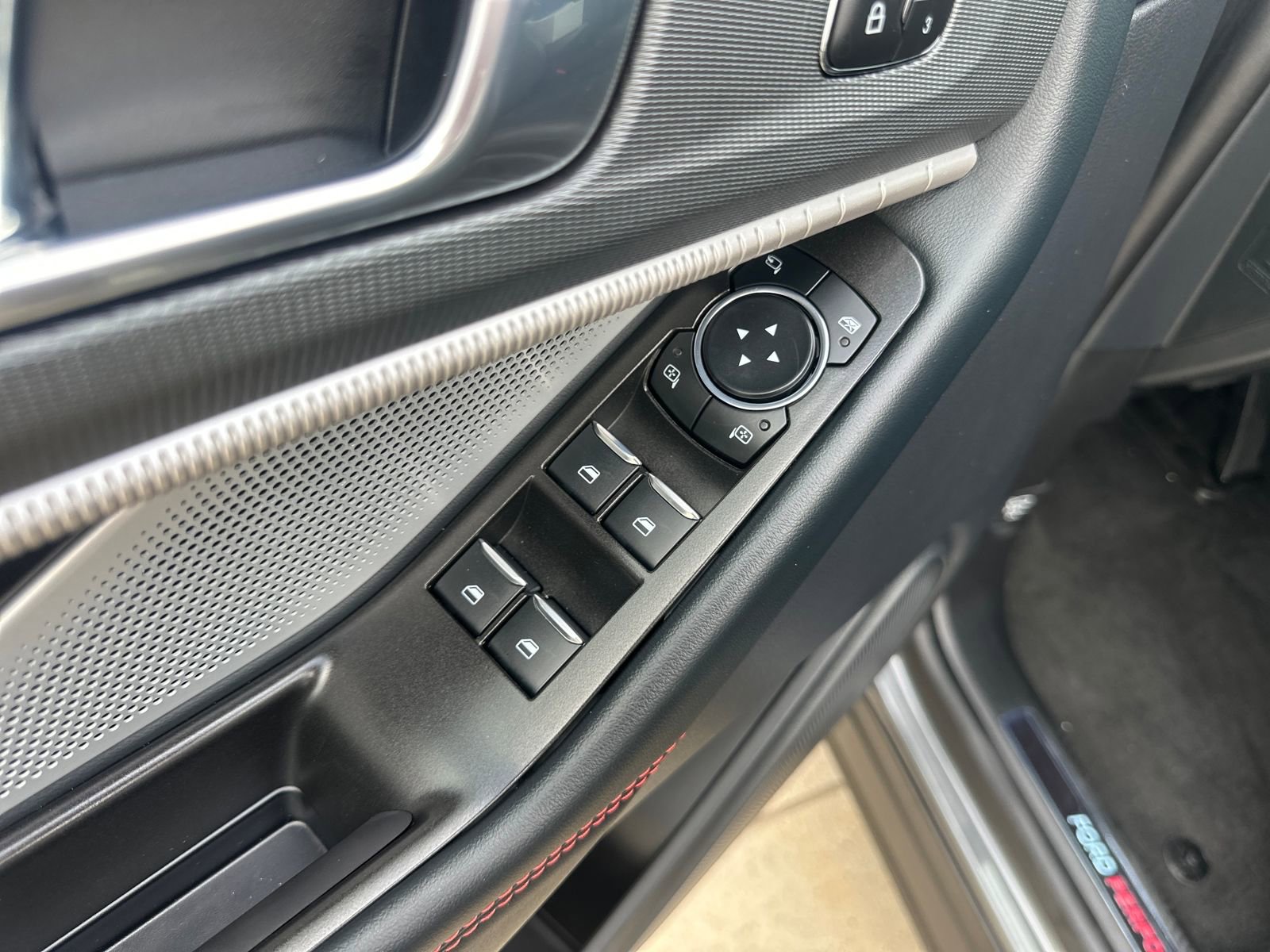 New 2026 Ford Explorer ST w/ Sun And Sound Package image 11