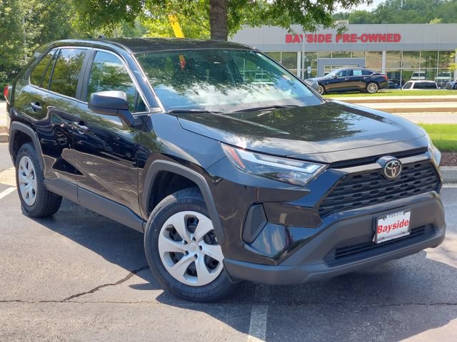 Certified 2025 Toyota RAV4 LE AWD/4WD image 3