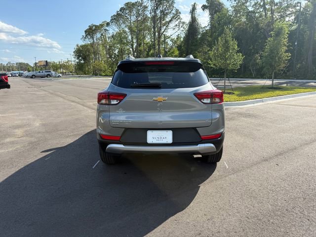 Used 2025 Chevrolet TrailBlazer LT AWD/4WD image 4