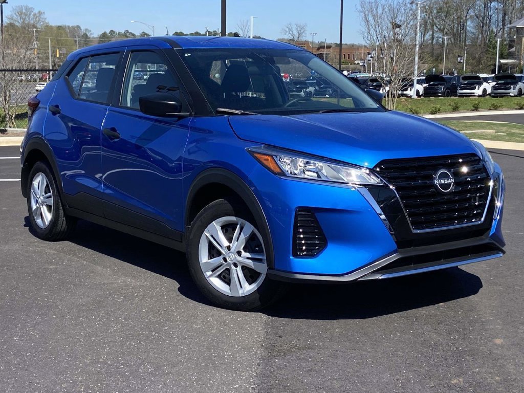 Used 2025 Nissan Kicks Play S