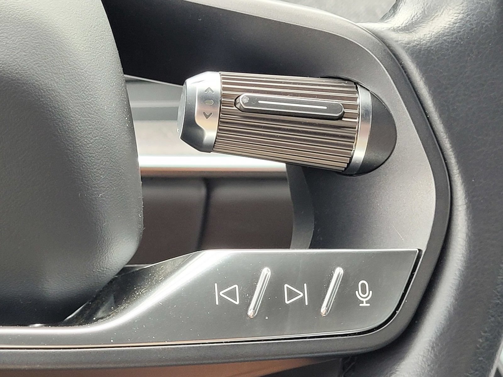 Used 2023 Lucid Air Pure AWD/4WD image 30