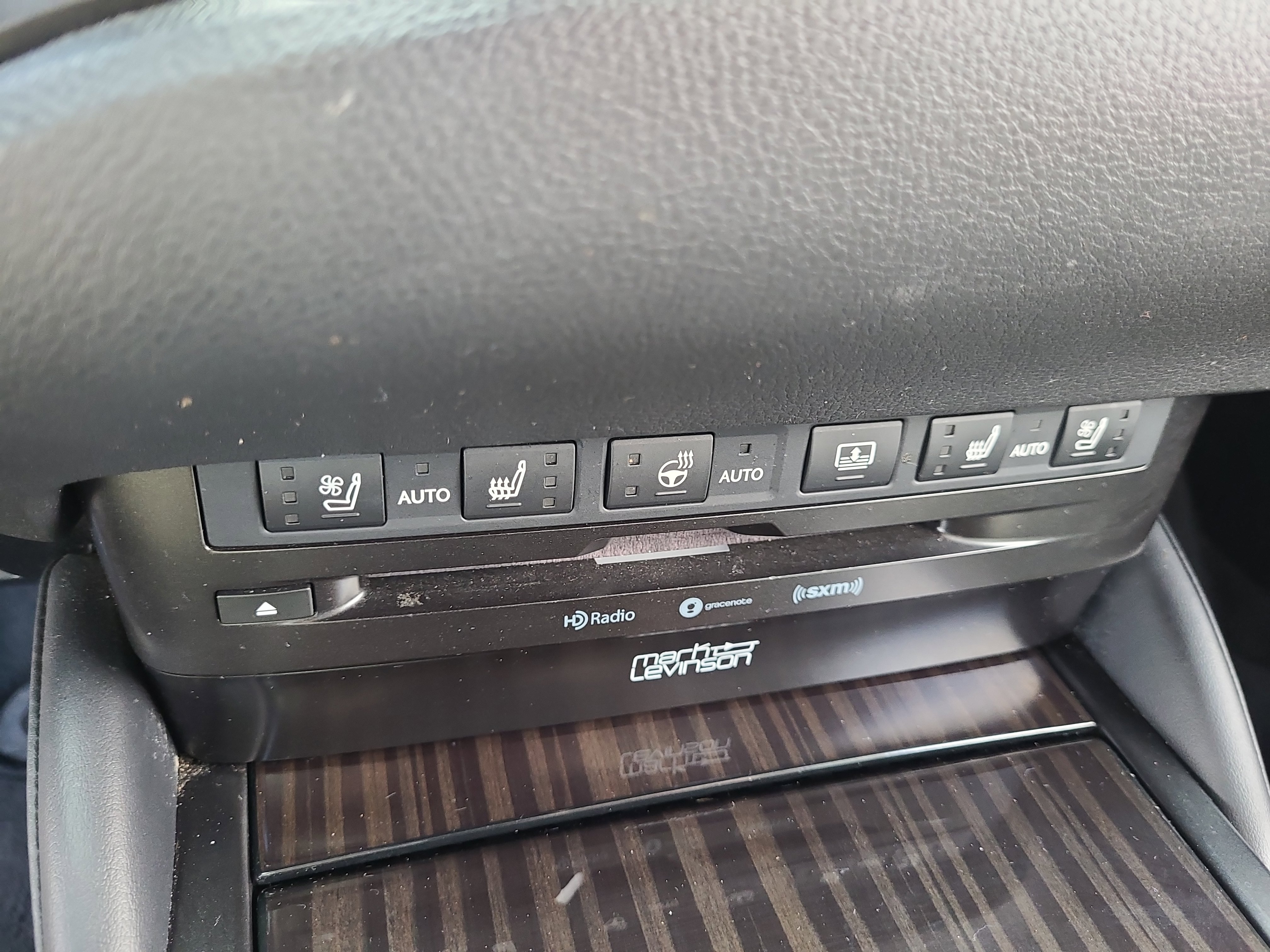 Used 2019 Lexus ES 300h w/ Accessory Package 2 image 20