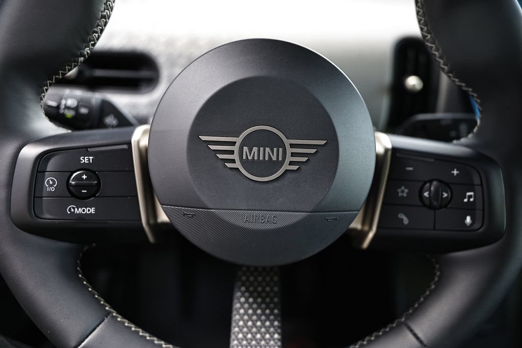 Used 2025 MINI Cooper S FWD image 27