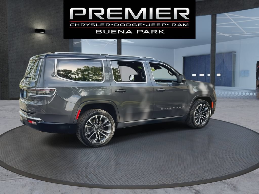 Used 2022 Jeep Grand Wagoneer Series III w/ Rear Seat Video Group 1 AWD/4WD image 8