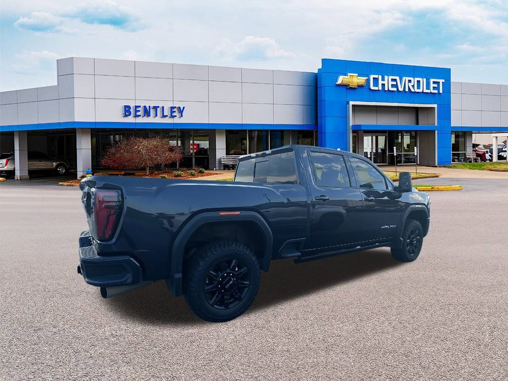 Used 2024 GMC Sierra 2500 AT4 w/ AT4 Premium Plus Package image 5