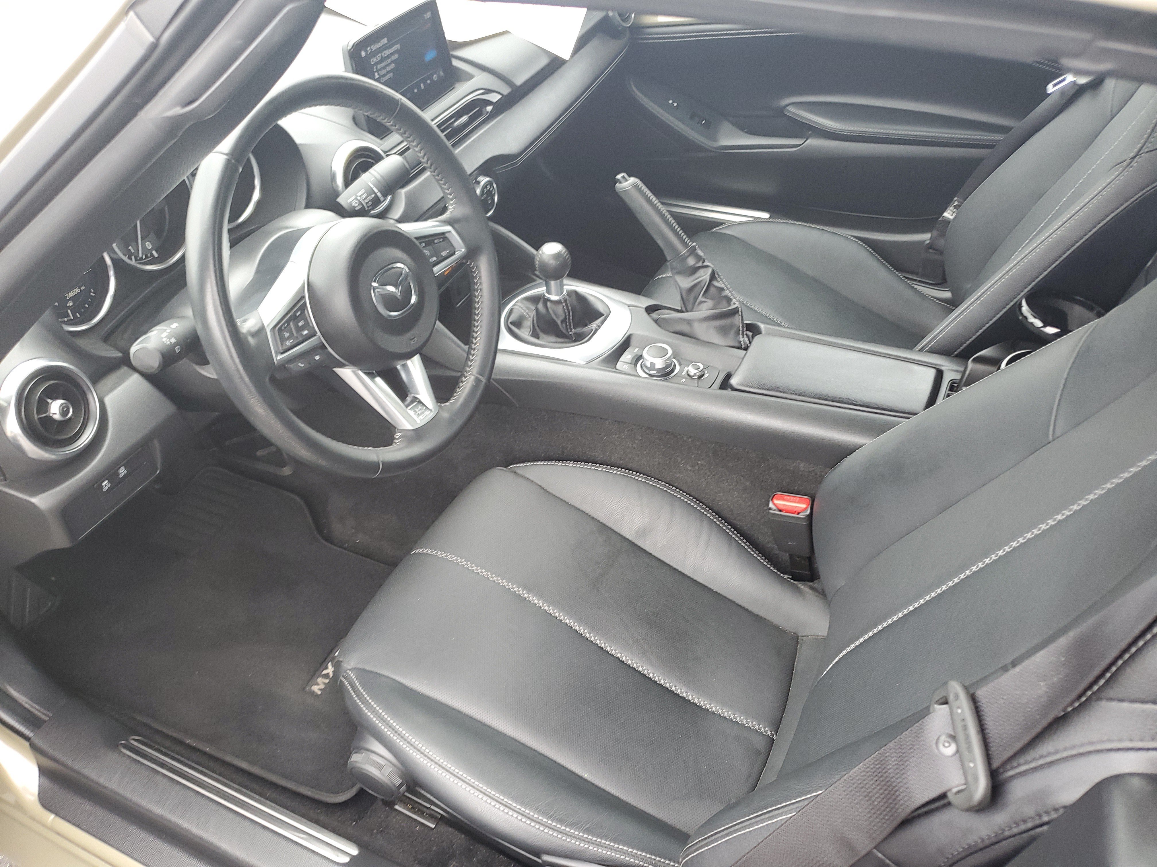 Used 2023 MAZDA MX-5 Miata Grand Touring RWD image 11