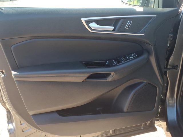 Used 2020 Ford Edge SEL w/ Convenience Package AWD/4WD image 9