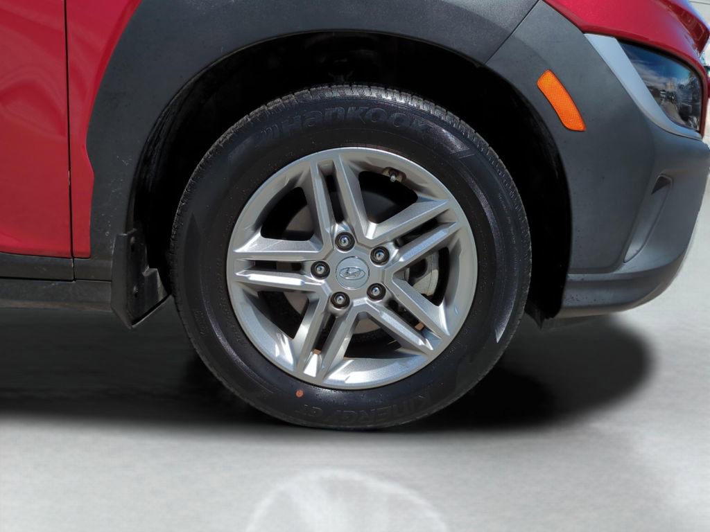 Used 2022 Hyundai Kona SE image 10