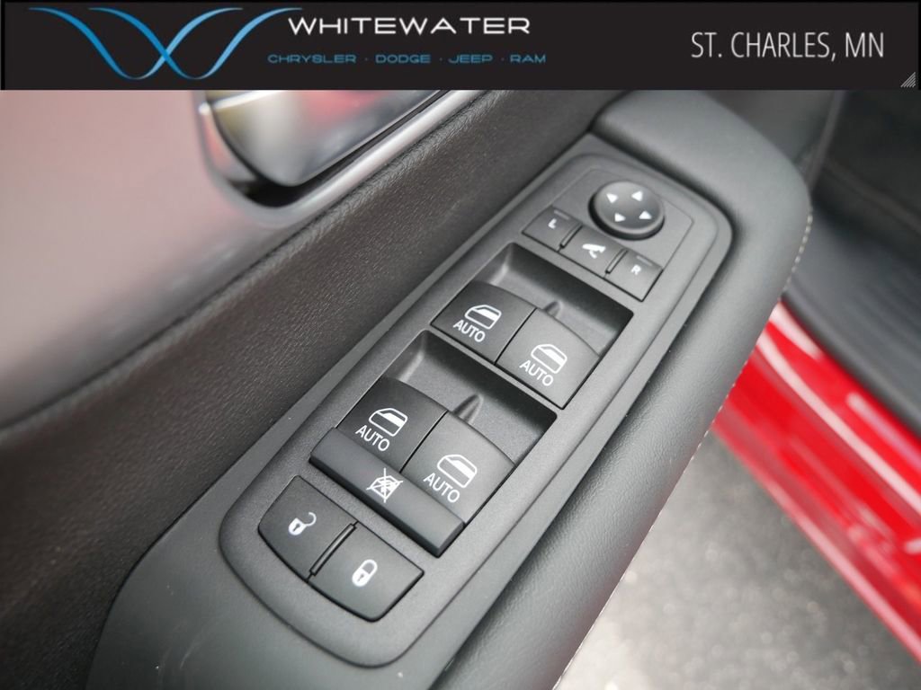 New 2026 Chrysler Pacifica Limited w/ S Appearance Package image 7