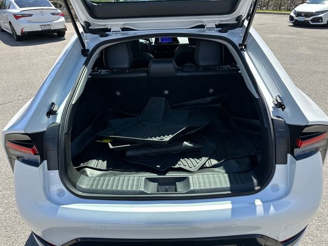 Used 2024 Toyota Prius XLE FWD image 40