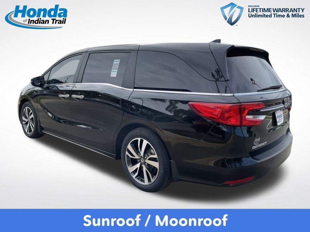 Used 2024 Honda Odyssey Touring image 3