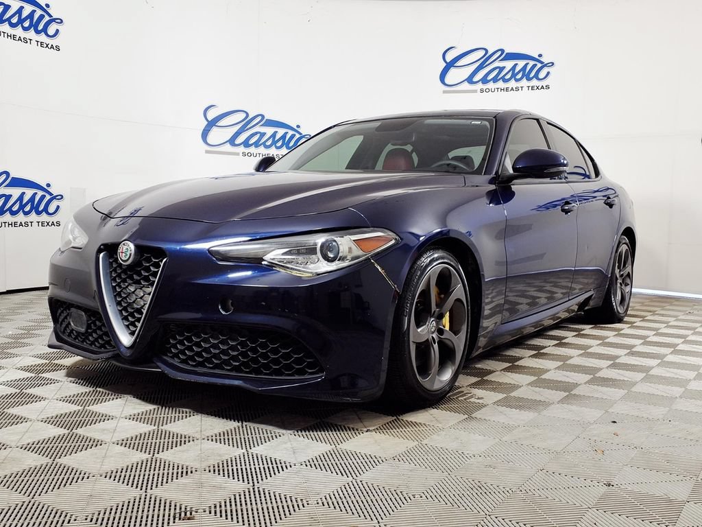 Used 2019 Alfa Romeo Giulia RWD image 5