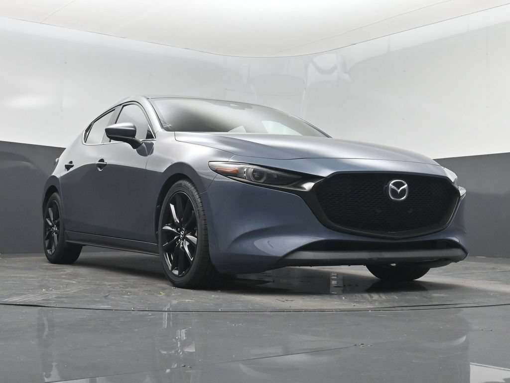 Used 2019 MAZDA MAZDA3 Hatchback w/ Premium Package FWD image 32