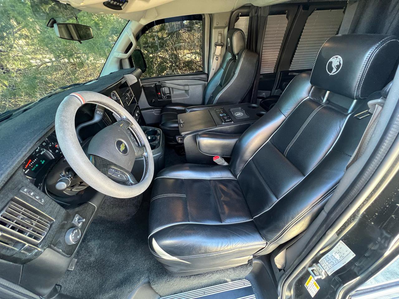 Used 2017 Chevrolet Express 2500 image 17