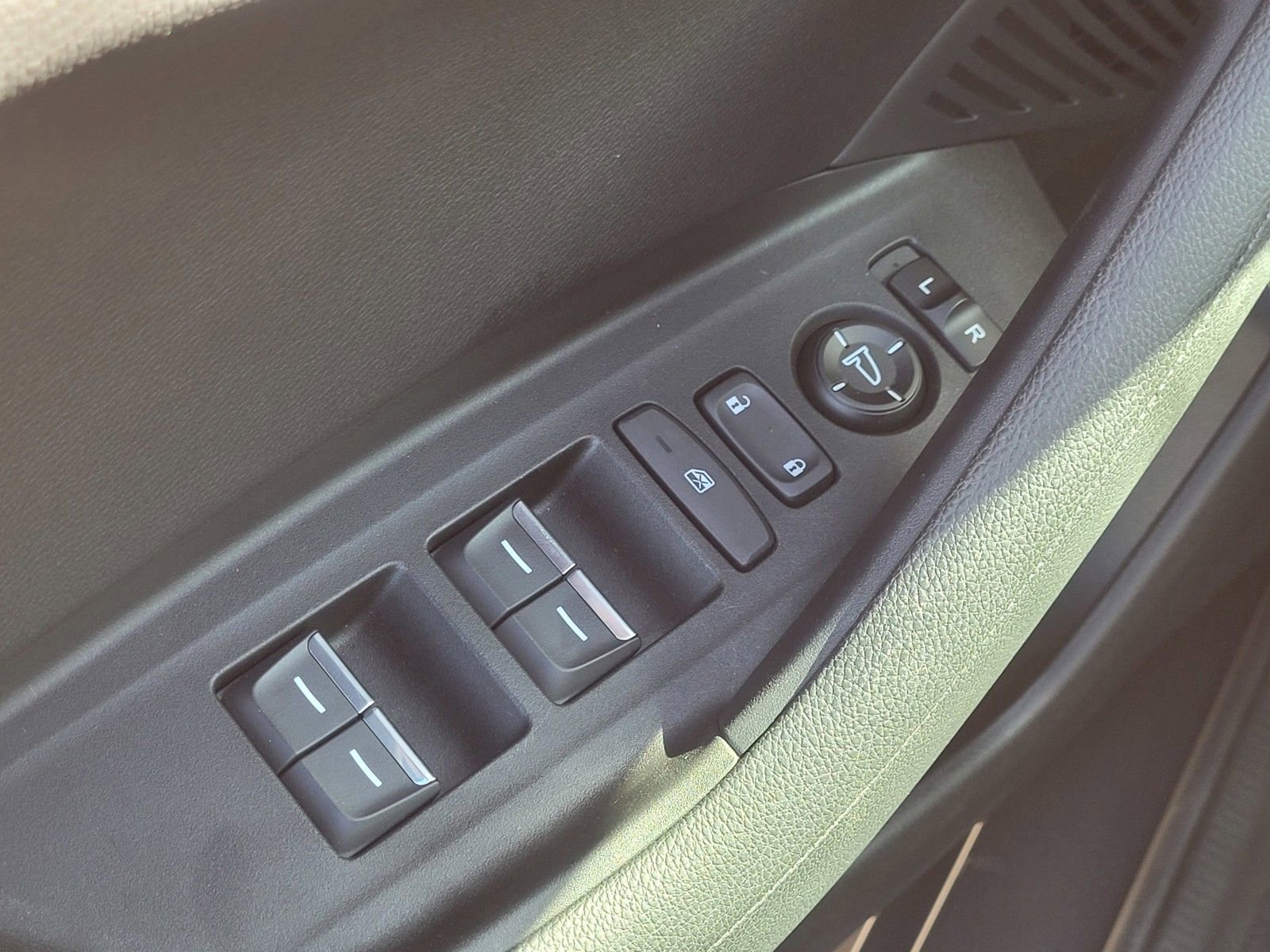 Used 2021 Acura TLX image 16