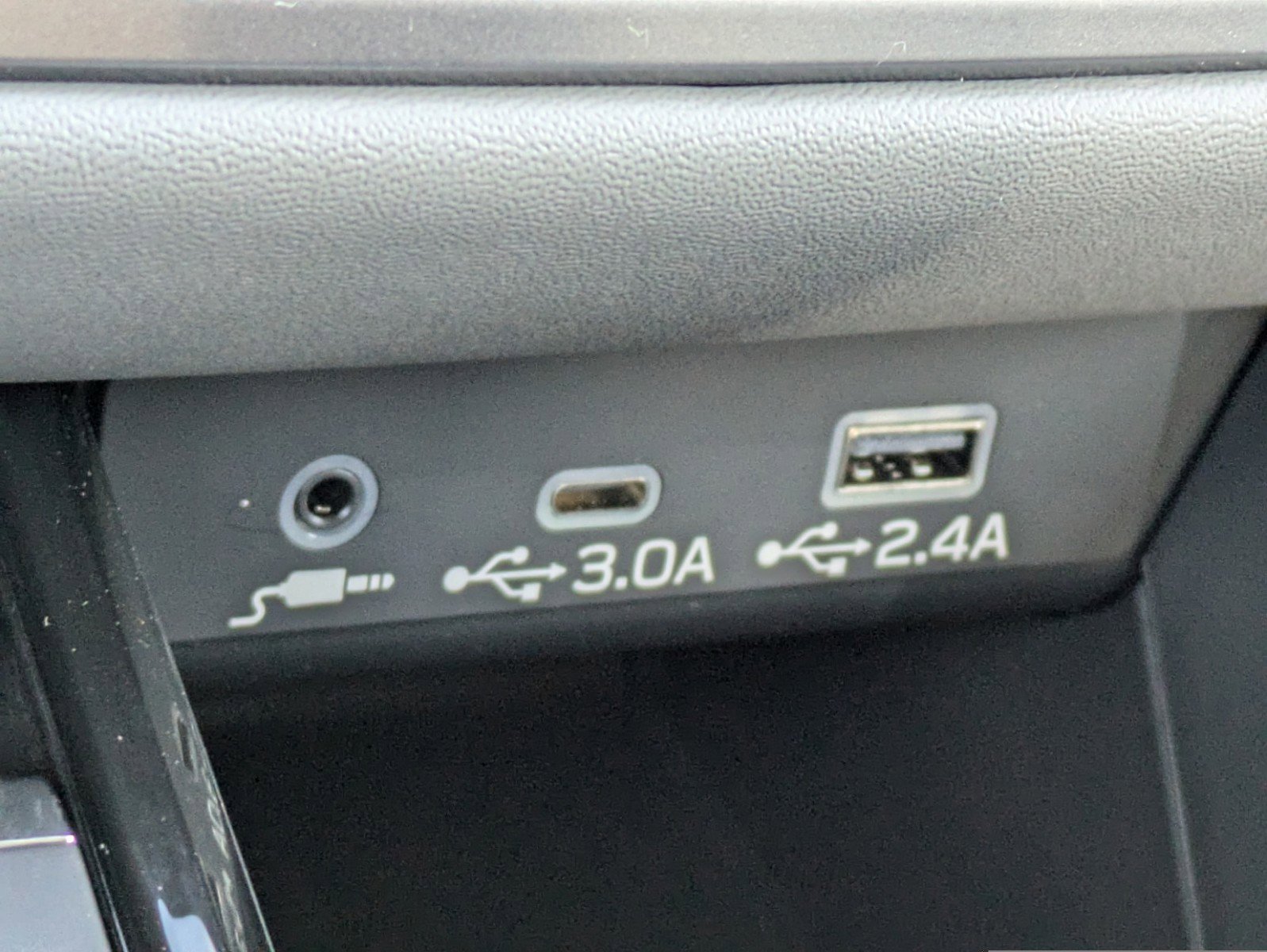 Used 2025 Subaru Legacy Premium image 19