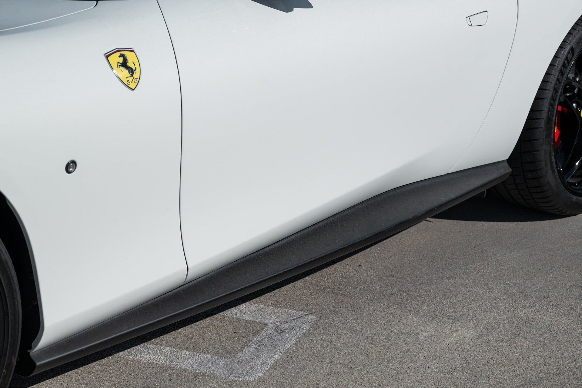 Used 2025 Ferrari Roma Spider RWD image 65