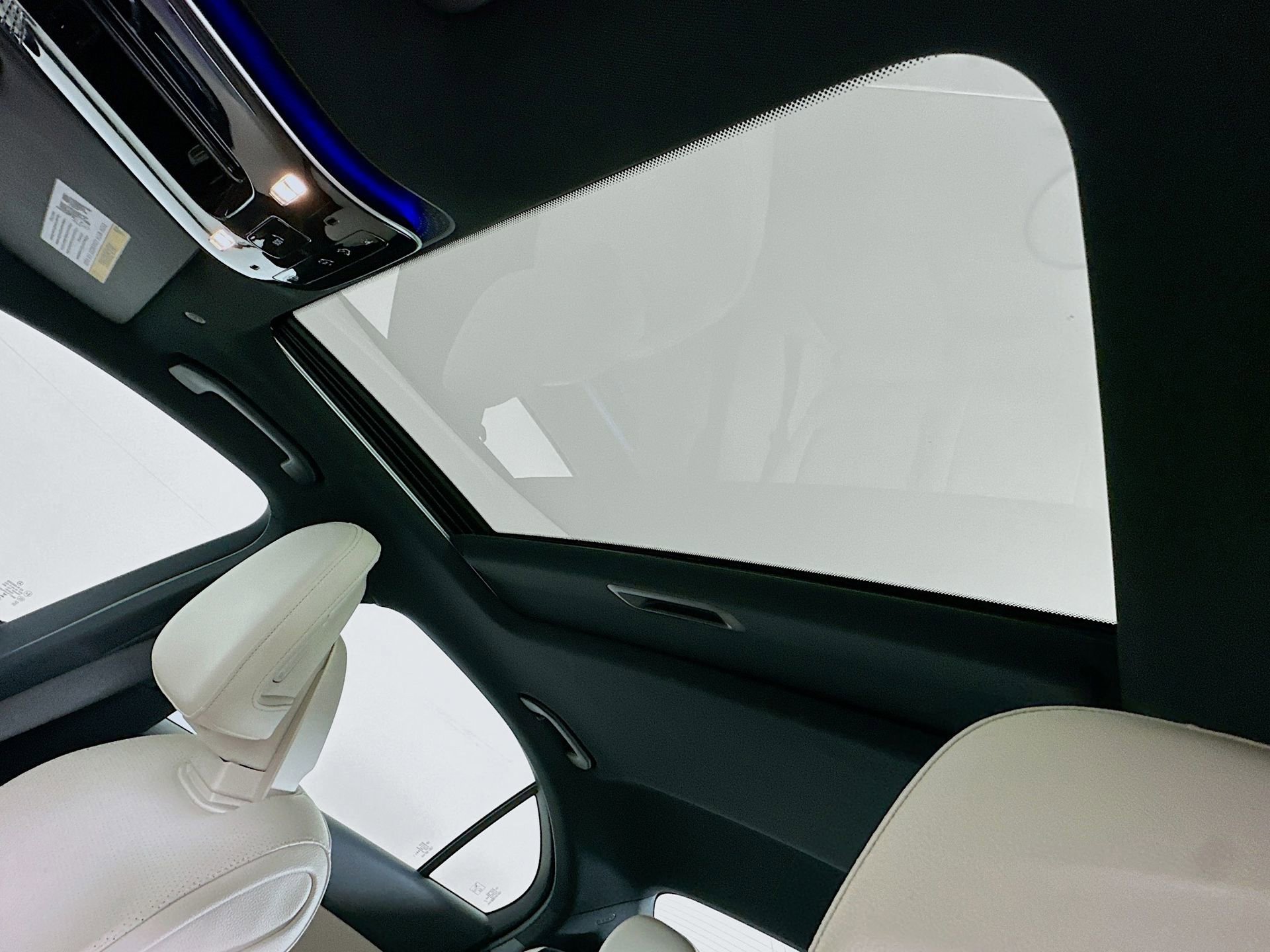 Used 2025 Mercedes-Benz C 300 Sedan image 24