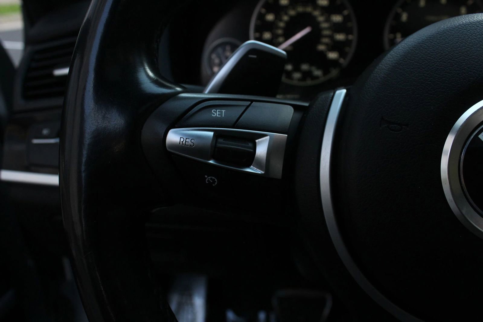 Used 2017 BMW X4 xDrive28i AWD/4WD image 32