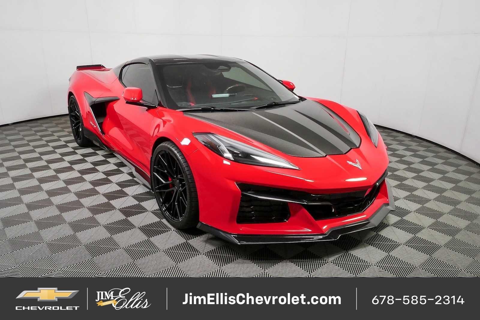 Used 2024 Chevrolet Corvette Z06 w/ Chrome Exterior Badge Package RWD image 1