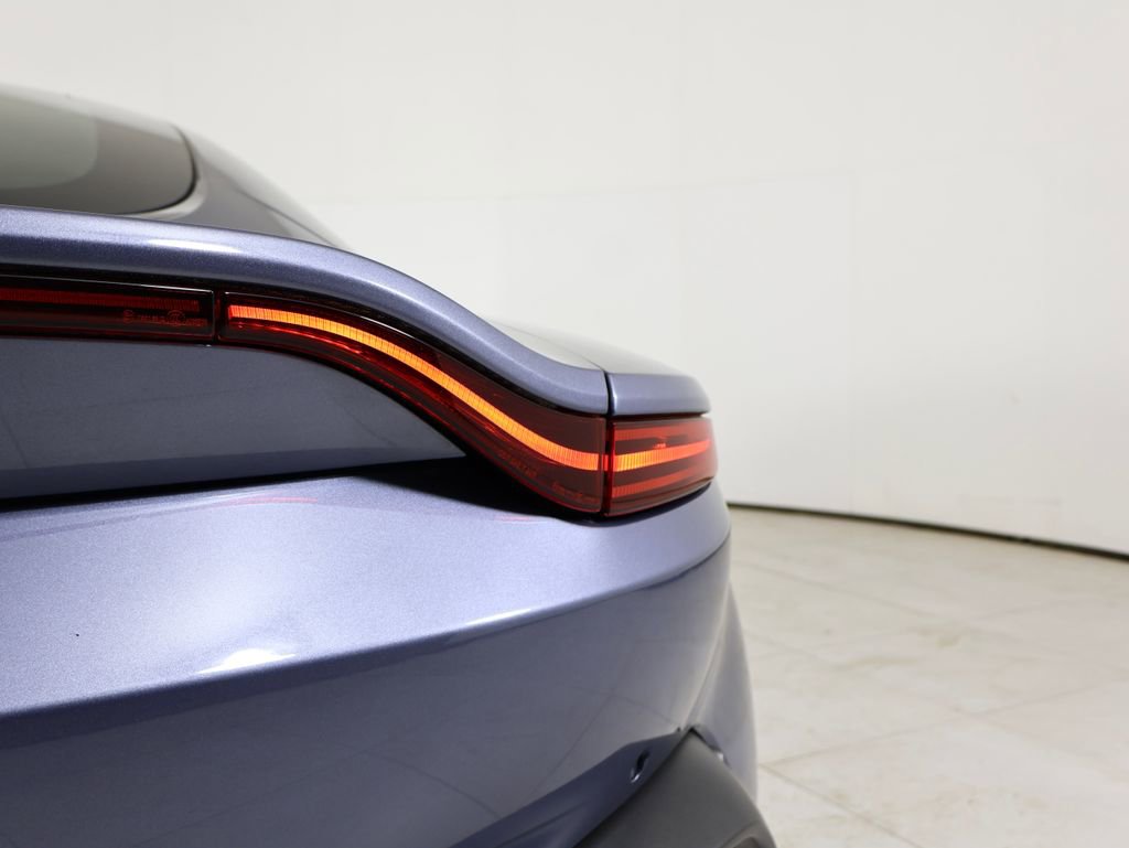 Used 2020 Aston Martin V8 Vantage Coupe RWD image 11