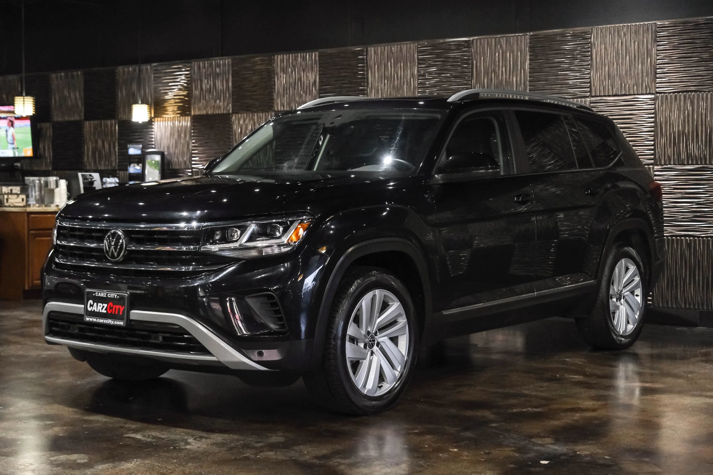 Used 2021 Volkswagen Atlas SEL AWD/4WD image 7