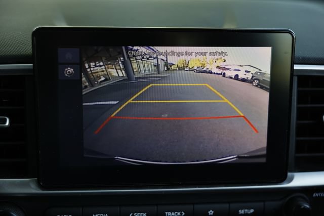Used 2025 Hyundai Venue SEL FWD image 38
