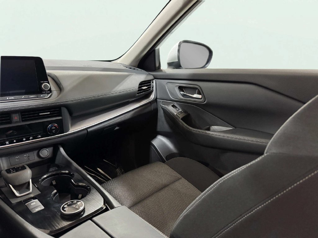Certified 2026 Nissan Rogue SV AWD/4WD image 11