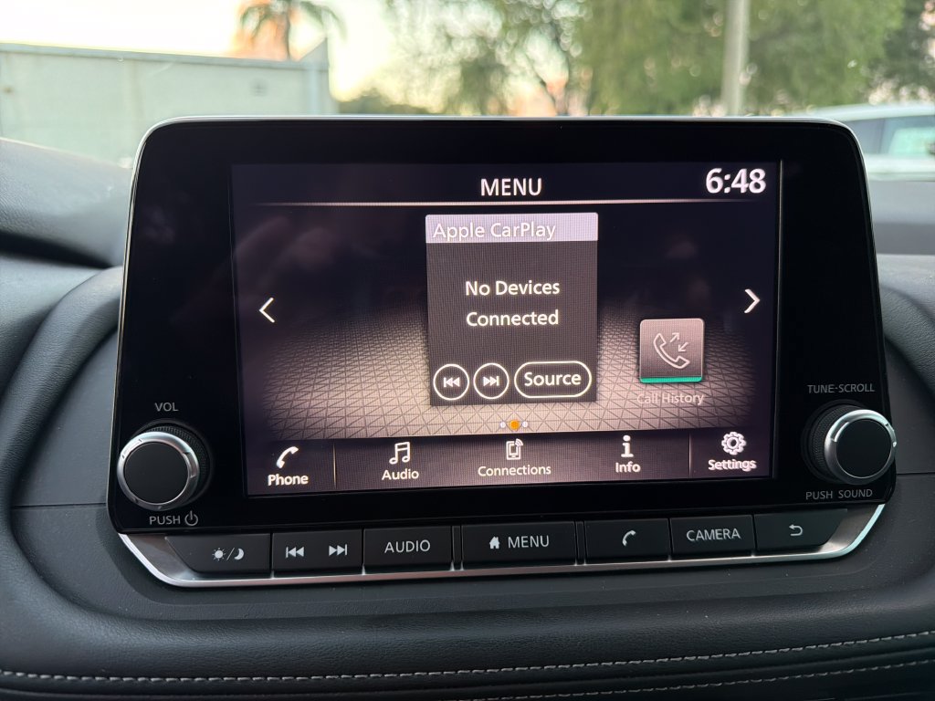 Used 2025 Nissan Rogue S FWD image 24
