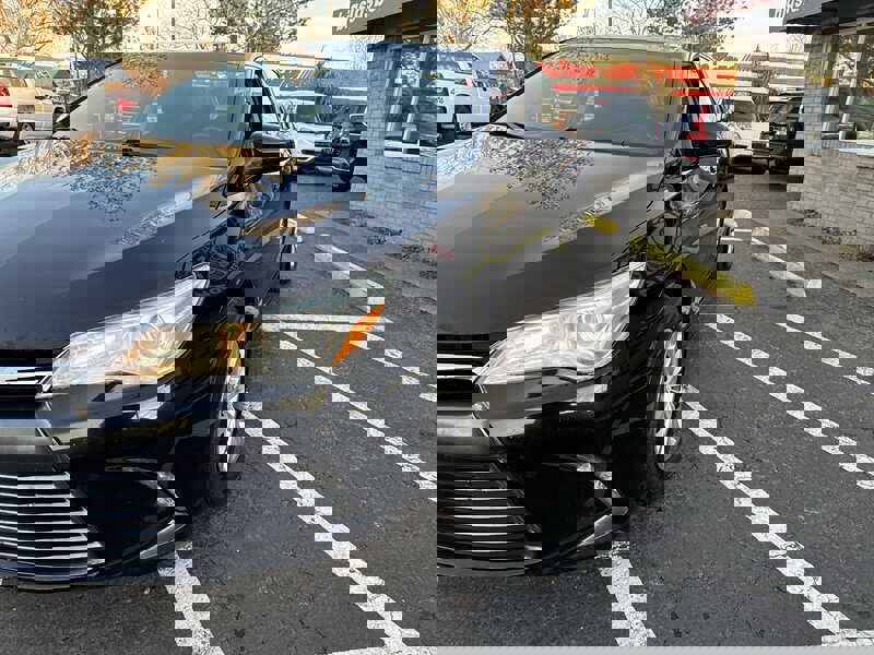 Used 2016 Toyota Camry LE image 13