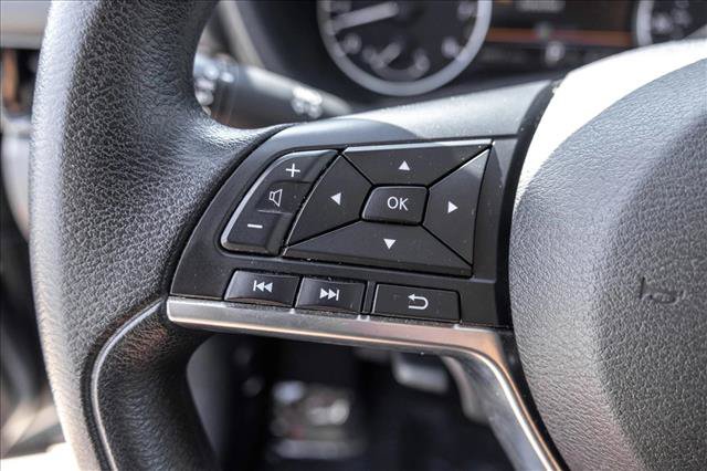 Used 2024 Nissan Sentra SV FWD image 13