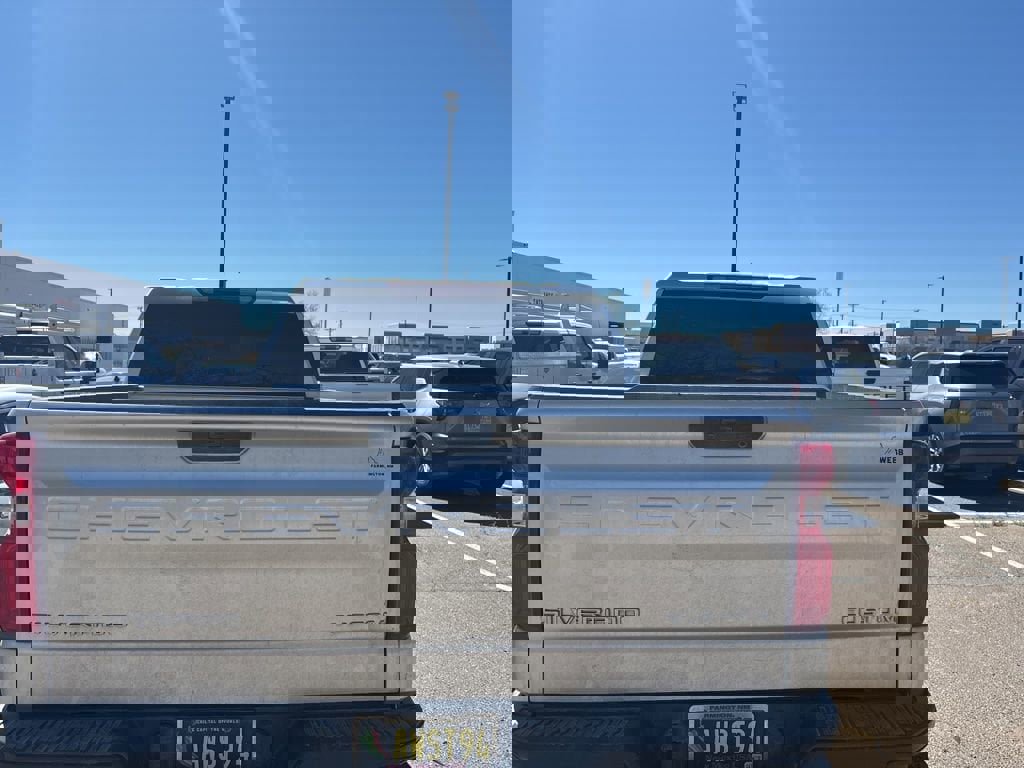 Used 2020 Chevrolet Silverado 1500 Custom Trail Boss w/ Custom Convenience Package image 4