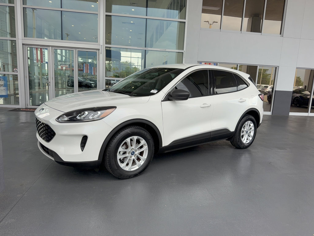 Certified 2022 Ford Escape SE FWD image 2