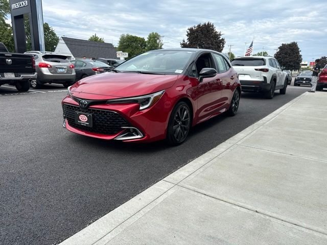 Used 2025 Toyota Corolla XSE FWD image 7