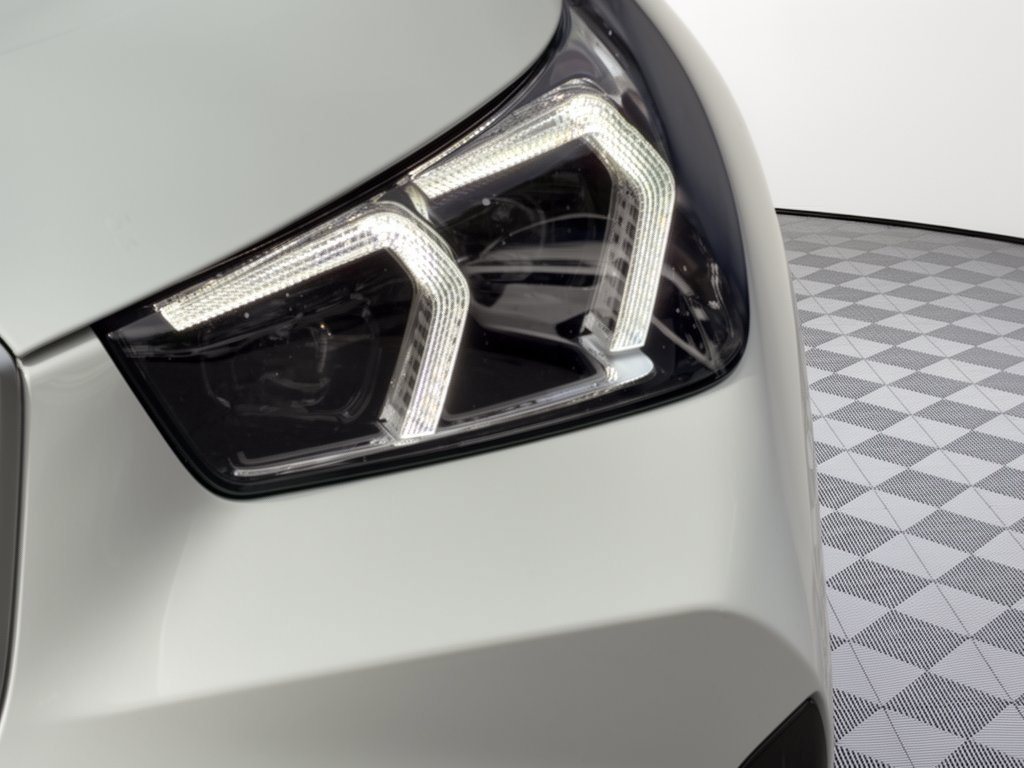 New 2027 BMW X1 xDrive28i AWD/4WD image 12