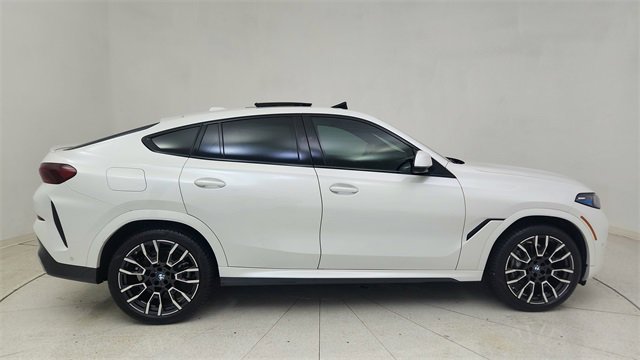 Used 2024 BMW X6 xDrive40i w/ Premium Package image 6