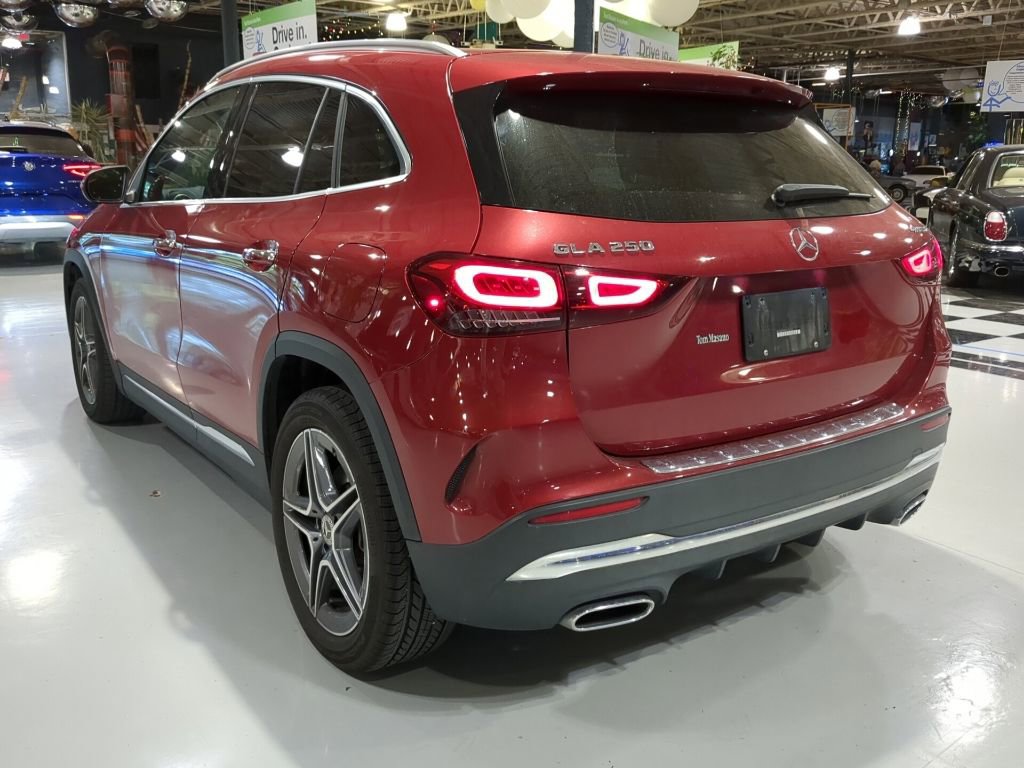 Used 2021 Mercedes-Benz GLA 250 4MATIC image 9