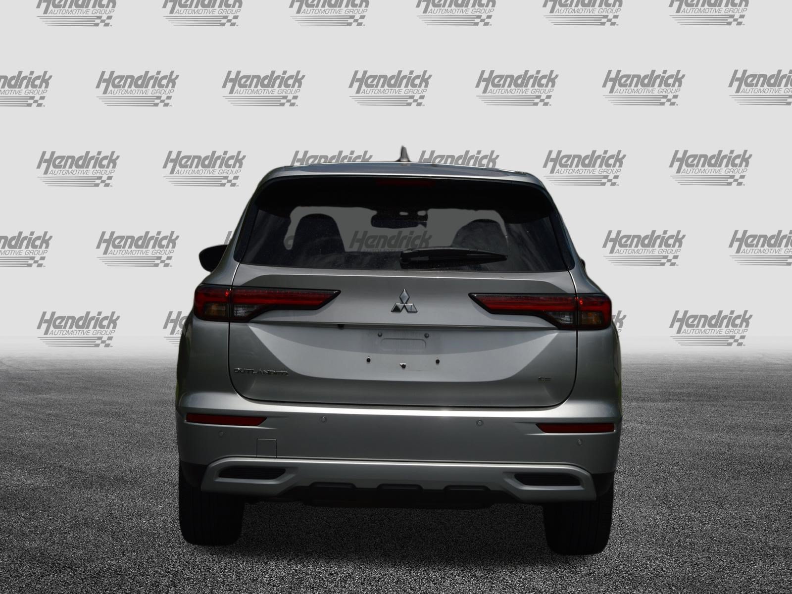 Used 2024 Mitsubishi Outlander SE FWD image 10