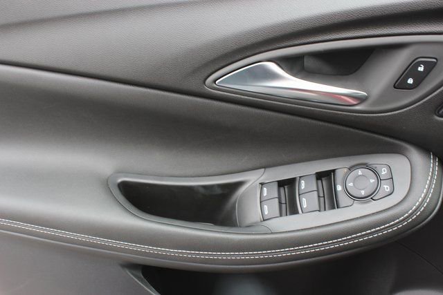 New 2026 Buick Encore GX Avenir w/ Avenir Technology Package image 17