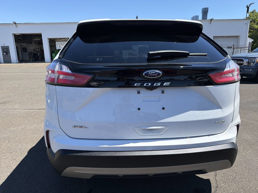Used 2023 Ford Edge SEL w/ Convenience Package AWD/4WD image 4