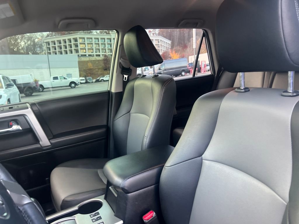 Used 2020 Toyota 4Runner SR5 Premium image 19