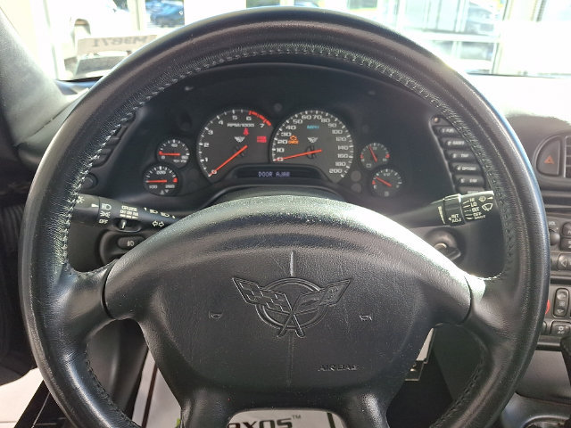 Used 2001 Chevrolet Corvette Convertible w/ Preferred Equipment Group2 RWD image 16