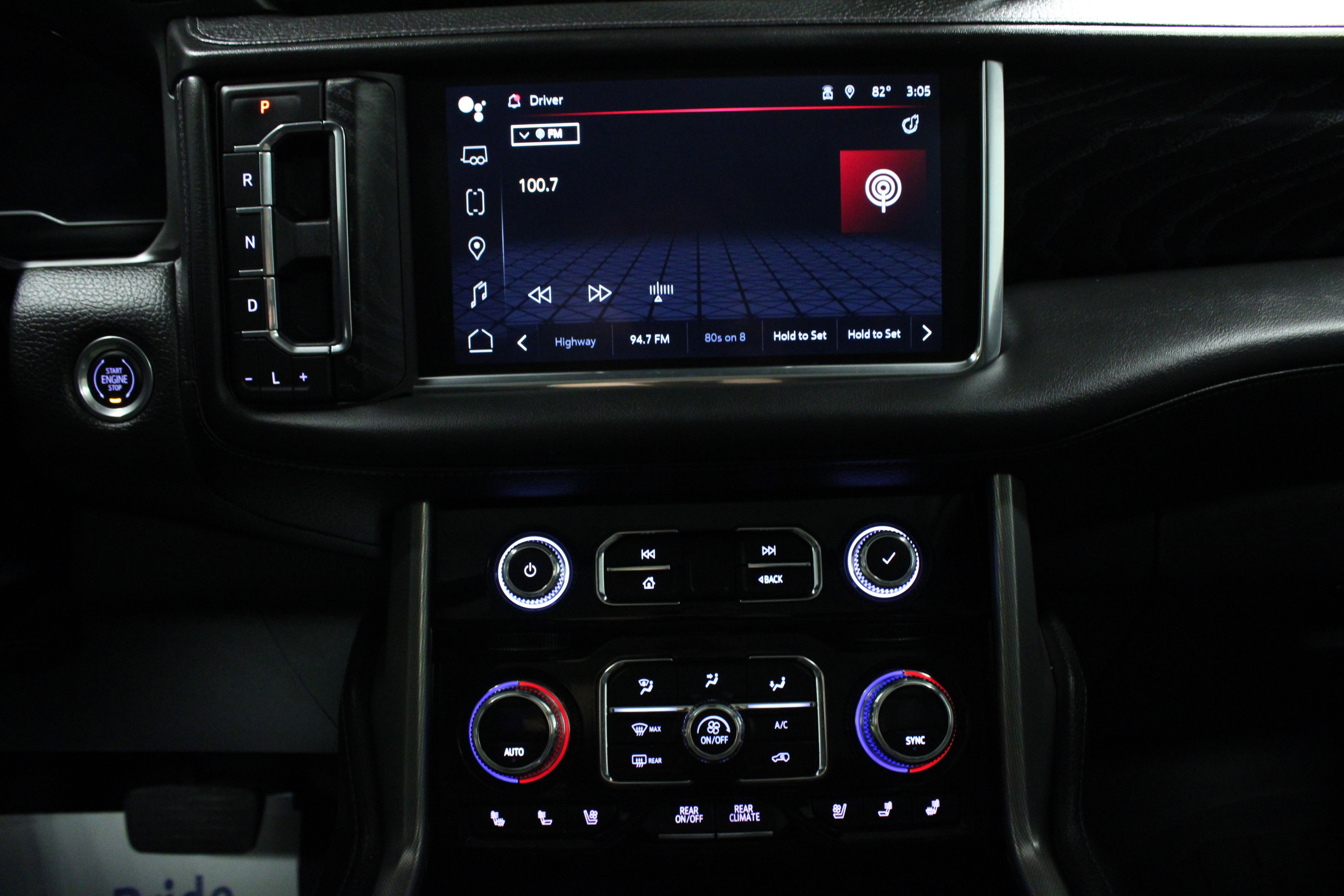 Used 2023 GMC Yukon XL Denali image 23