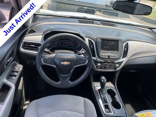 Used 2019 Chevrolet Equinox LS FWD image 25